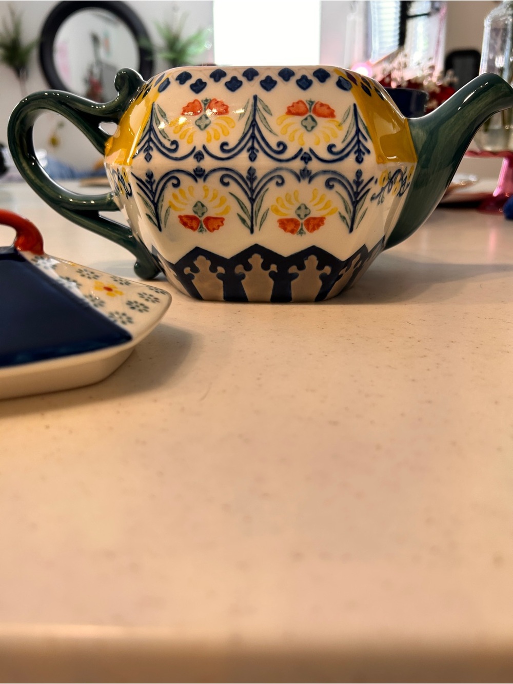 Collector’s RARE Floral ANTHROPOLOGIE Biscuit Tea Pot, Excellent Condition - Picture 2 of 13
